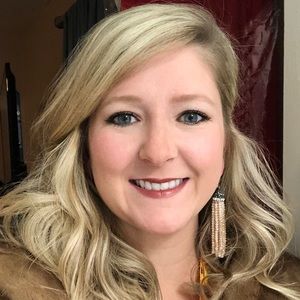 Meet your Posher, Caroline